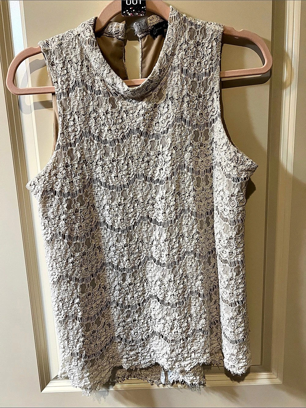 Joose & Olive Lace Sleeveless Tunic in White H001